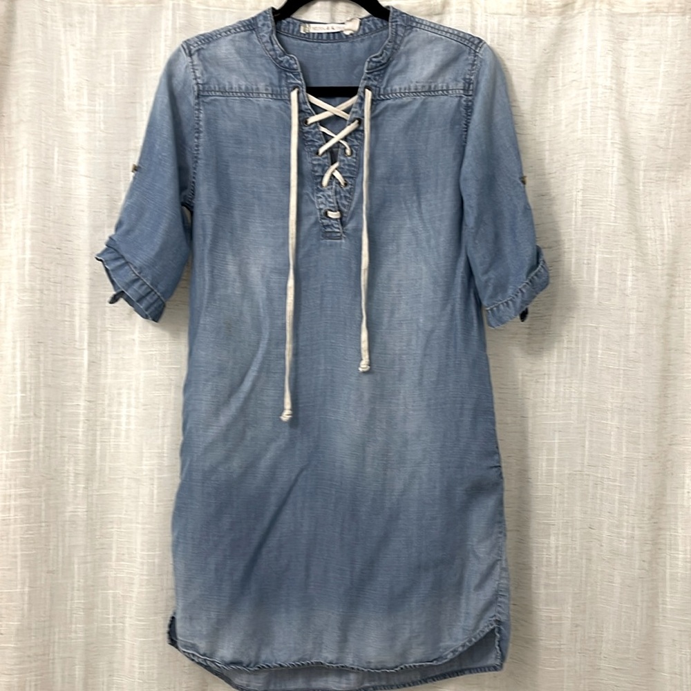 Chelsea Violet Chambray Dress Size Small PTP 19” EUC